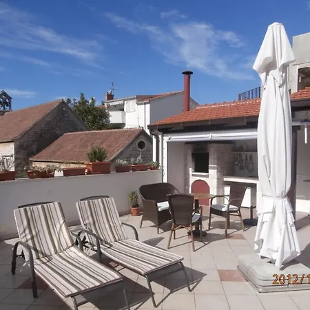 شقة Klaudija S Charming & - Two Bedroom *