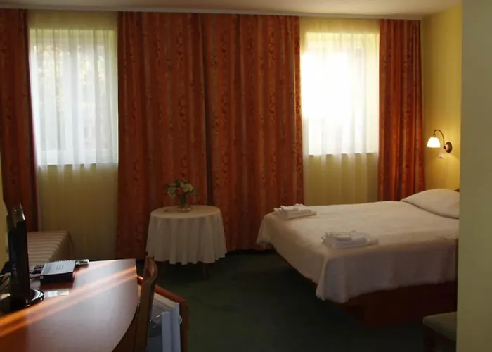 公寓 Klaudija S Charming & - Two Bedroom 特罗吉尔