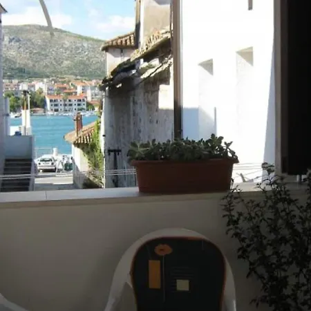 Apartamento Klaudija S Charming & - Two Bedroom Trogir